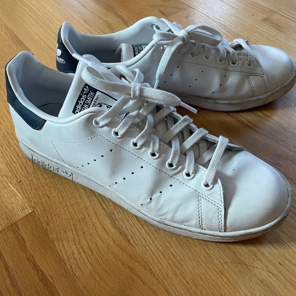 Mens leather Stan Smith Adidas sneakers!
